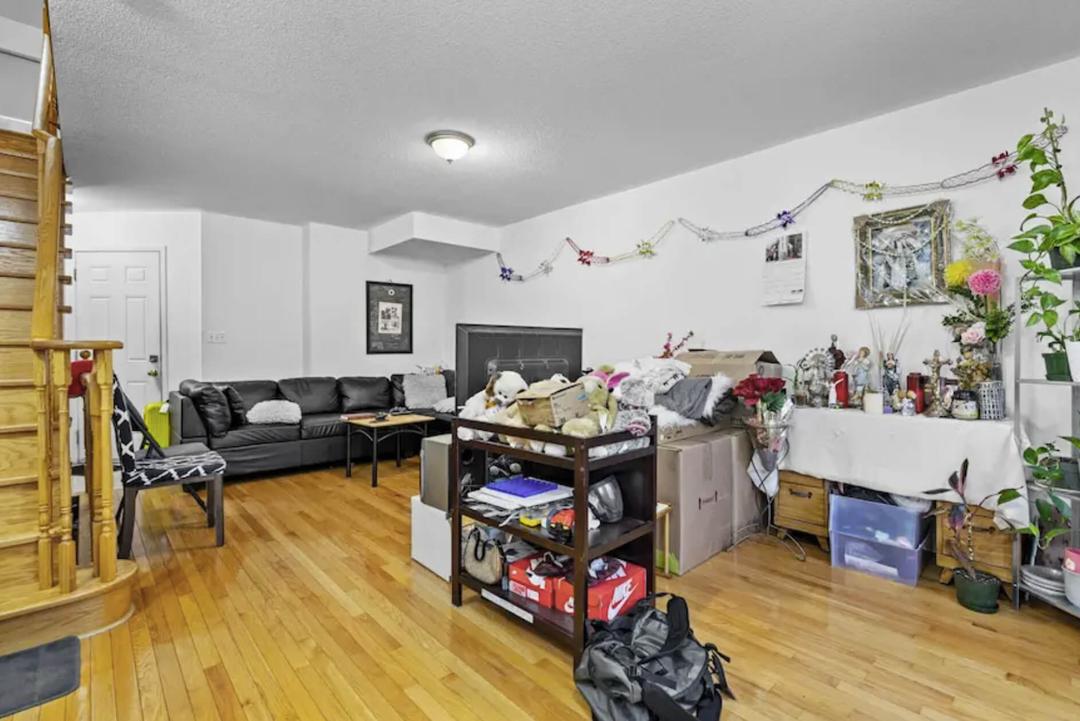 Cluttered listing photo