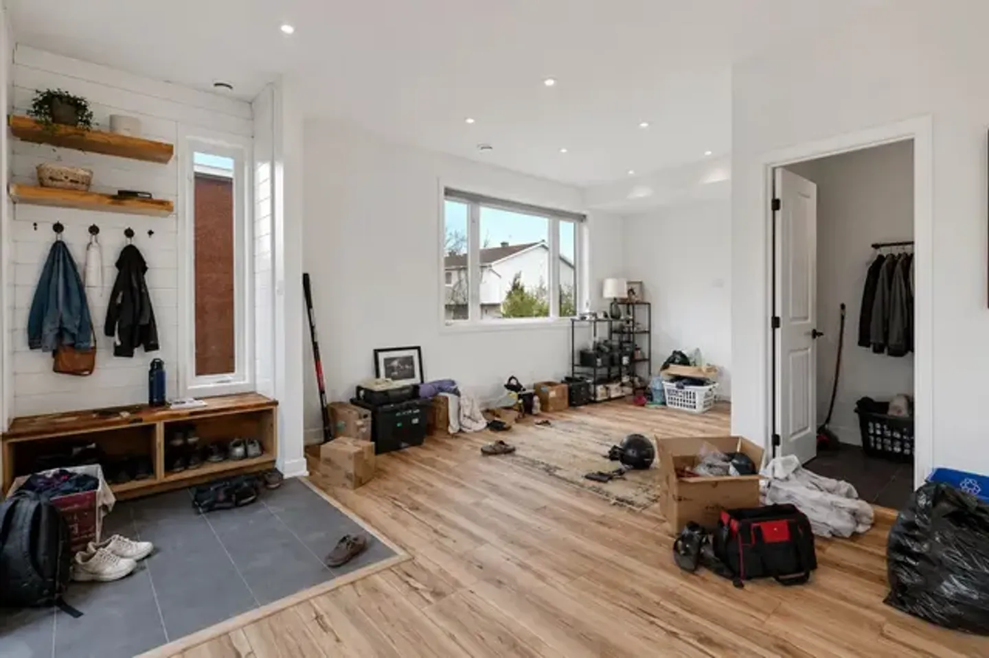 AI Decluttering