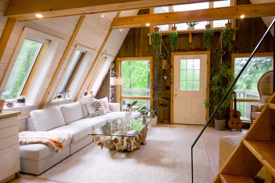 Airbnb Isn't Selling Stays Anymore — It's Selling Experiences: Why Great Photos and Amenities Matter More Than Ever