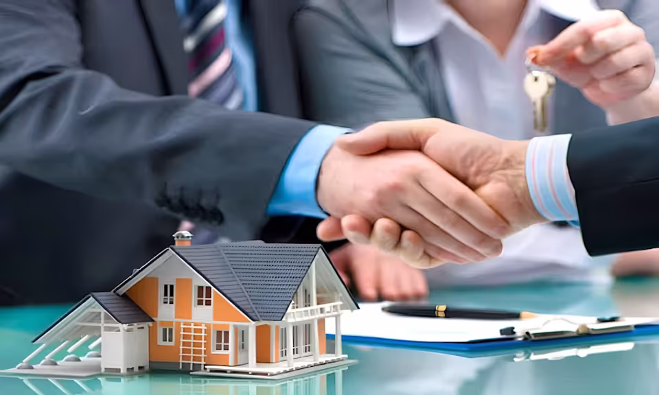 Real Estate Commission & Housing Market Statistics (2026): NAR Rules, Buyer Agent Commissions & Homeownership Trends