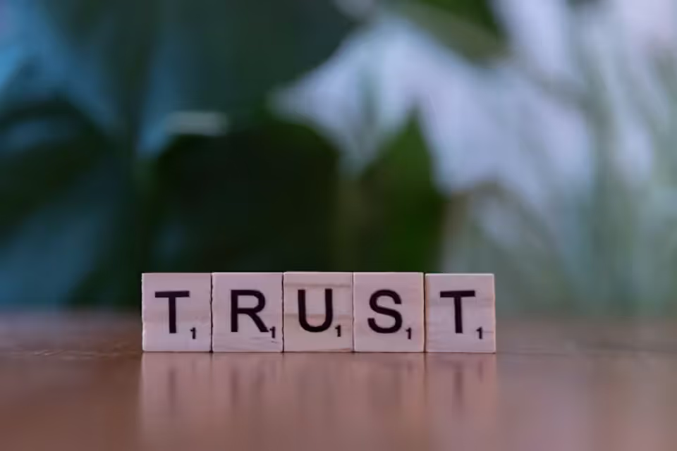 The Psychology of Trust in Real Estate Marketing: Why Buyers Judge Your Website Before They Call You